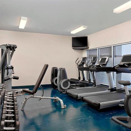 Four Points By Sheraton Hotel & Suites Calgary West Εξωτερικό φωτογραφία