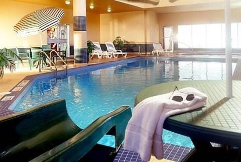 Four Points By Sheraton Hotel & Suites Calgary West Εξωτερικό φωτογραφία