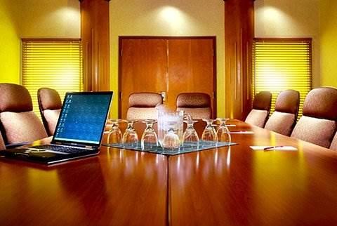 Four Points By Sheraton Hotel & Suites Calgary West Εξωτερικό φωτογραφία