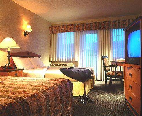 Four Points By Sheraton Hotel & Suites Calgary West Δωμάτιο φωτογραφία